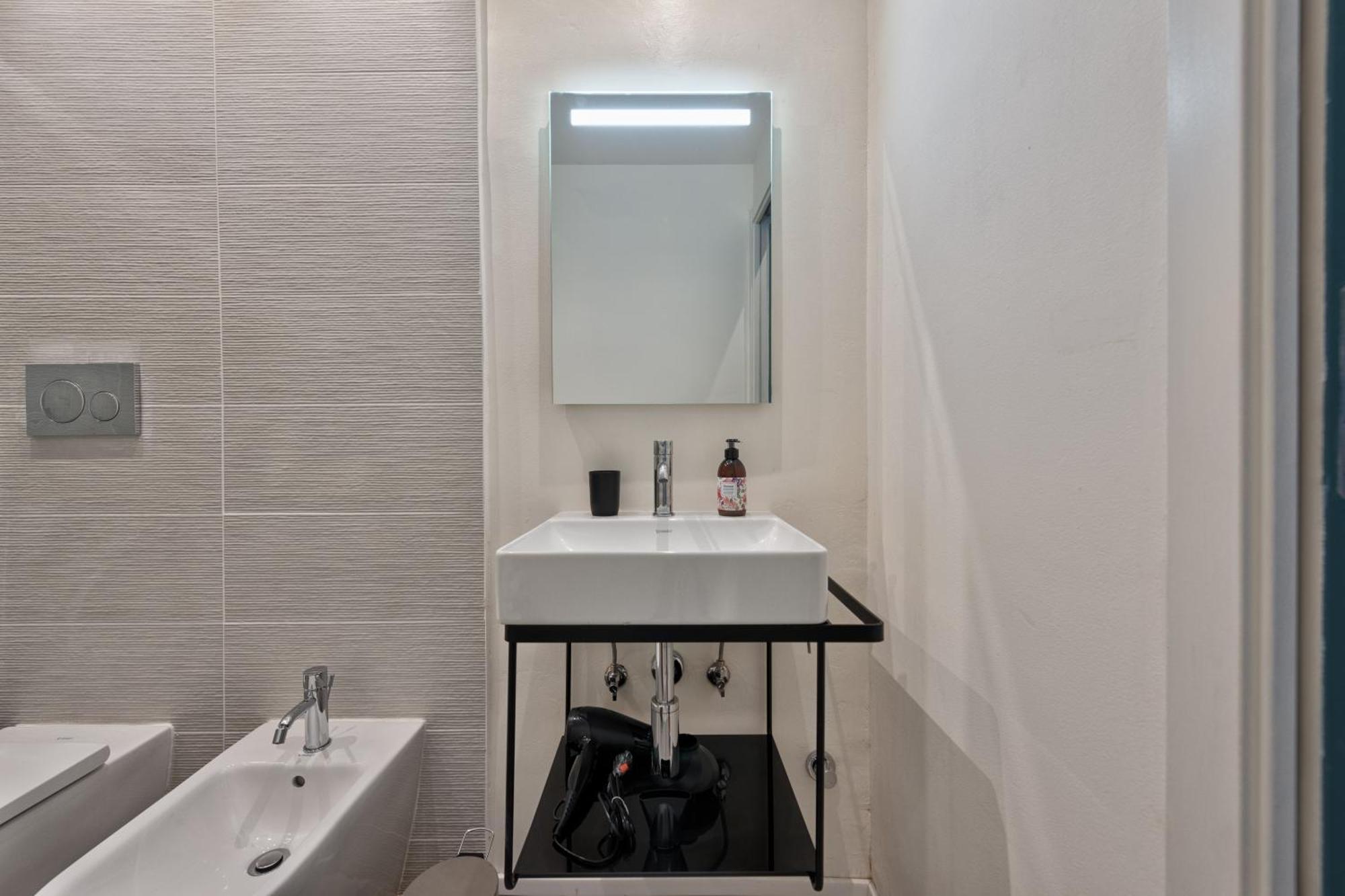Bligny Zero By Apartments To Art Turin Ngoại thất bức ảnh